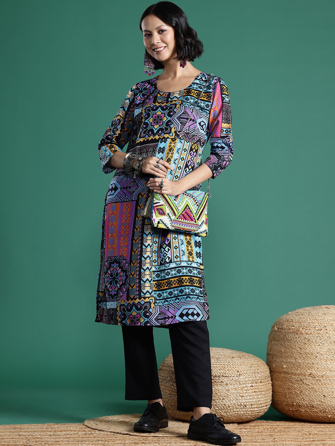 

Sangria Printed Kurta with Trousers, Blue