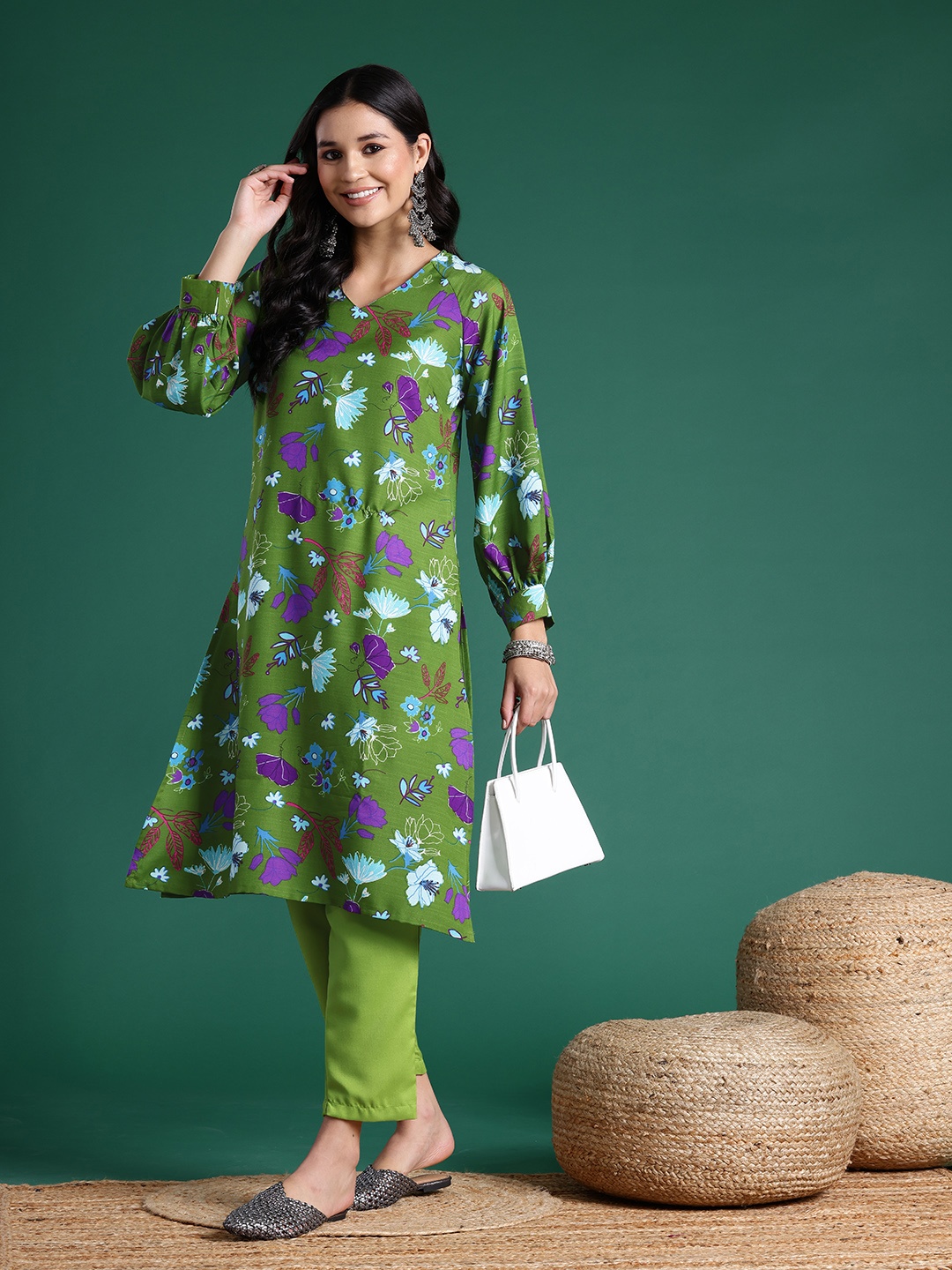 

Sangria Floral Printed Kurta Set, Green