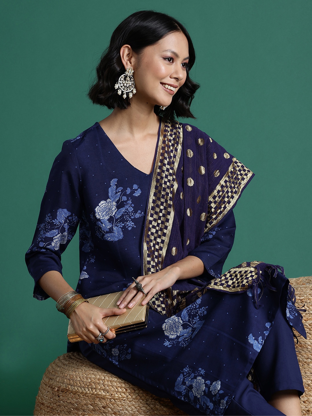

Sangria Floral Print Kurta with Trousers & Dupatta, Blue