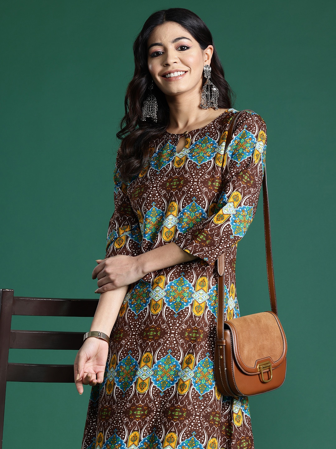 

Sangria Ethnic Motifs Print Straight Kurta, Brown