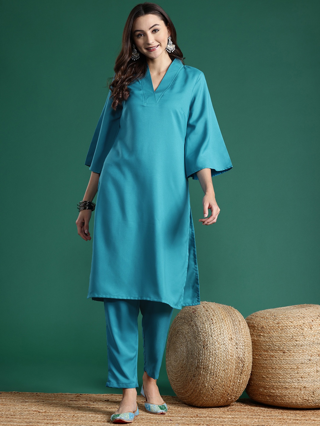 

Sangria Regular Kurta with Trousers, Blue