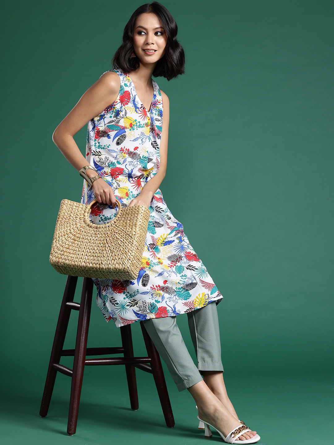 

Sangria Floral Printed Pleated Kurta, White