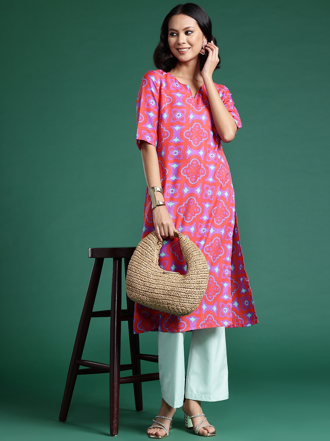 

Sangria Ethnic Motifs Printed Kurta, Pink