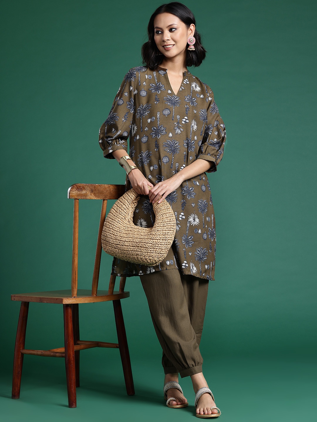 

Sangria Floral Print Regular Kurta with Salwar, Olive