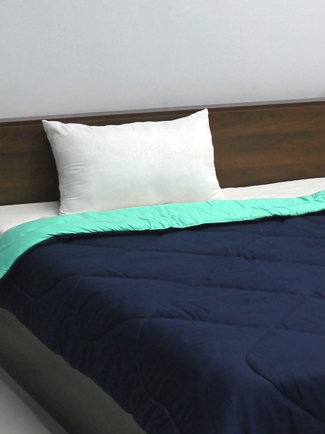 

Rubix Home All Season Blue 300 GSM Single Reversible Bed Comforter