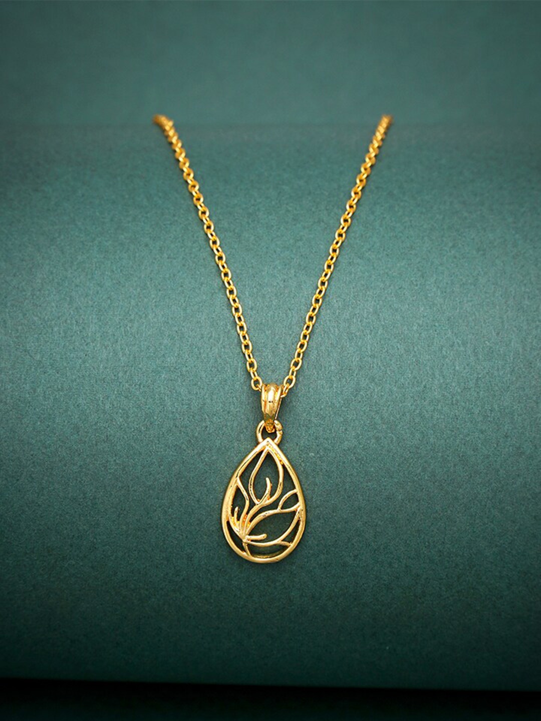 

Ramdev Art Fashion Jwellery Gold Plated Pendant With Chain