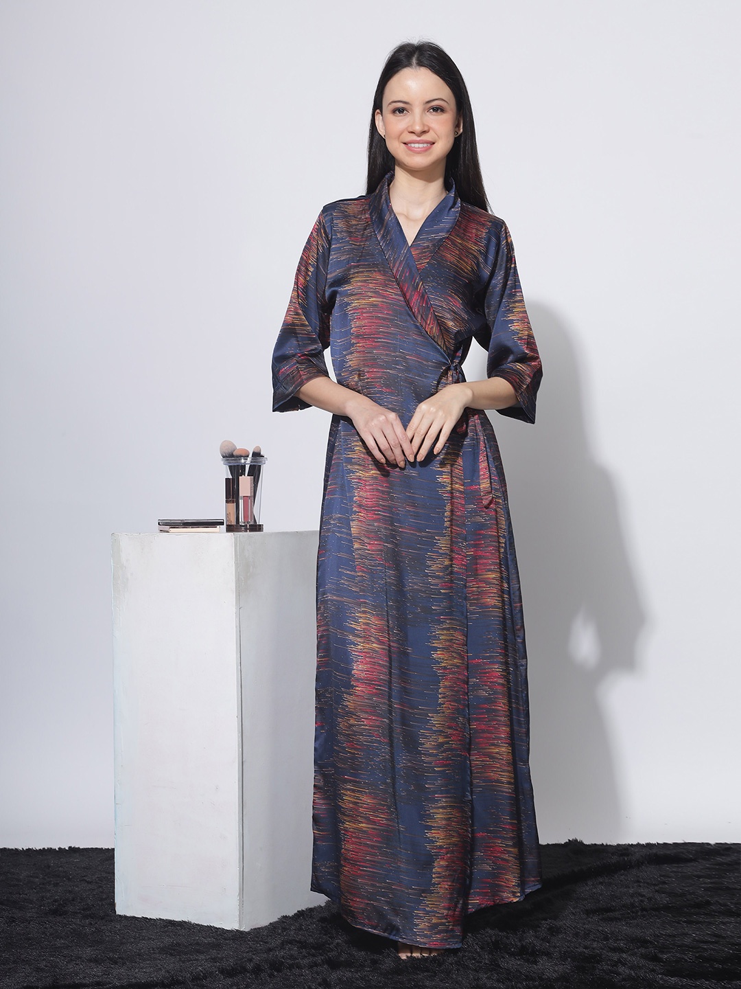 

9shines Label Abstract Printed Satin Maxi Nightdress, Navy blue