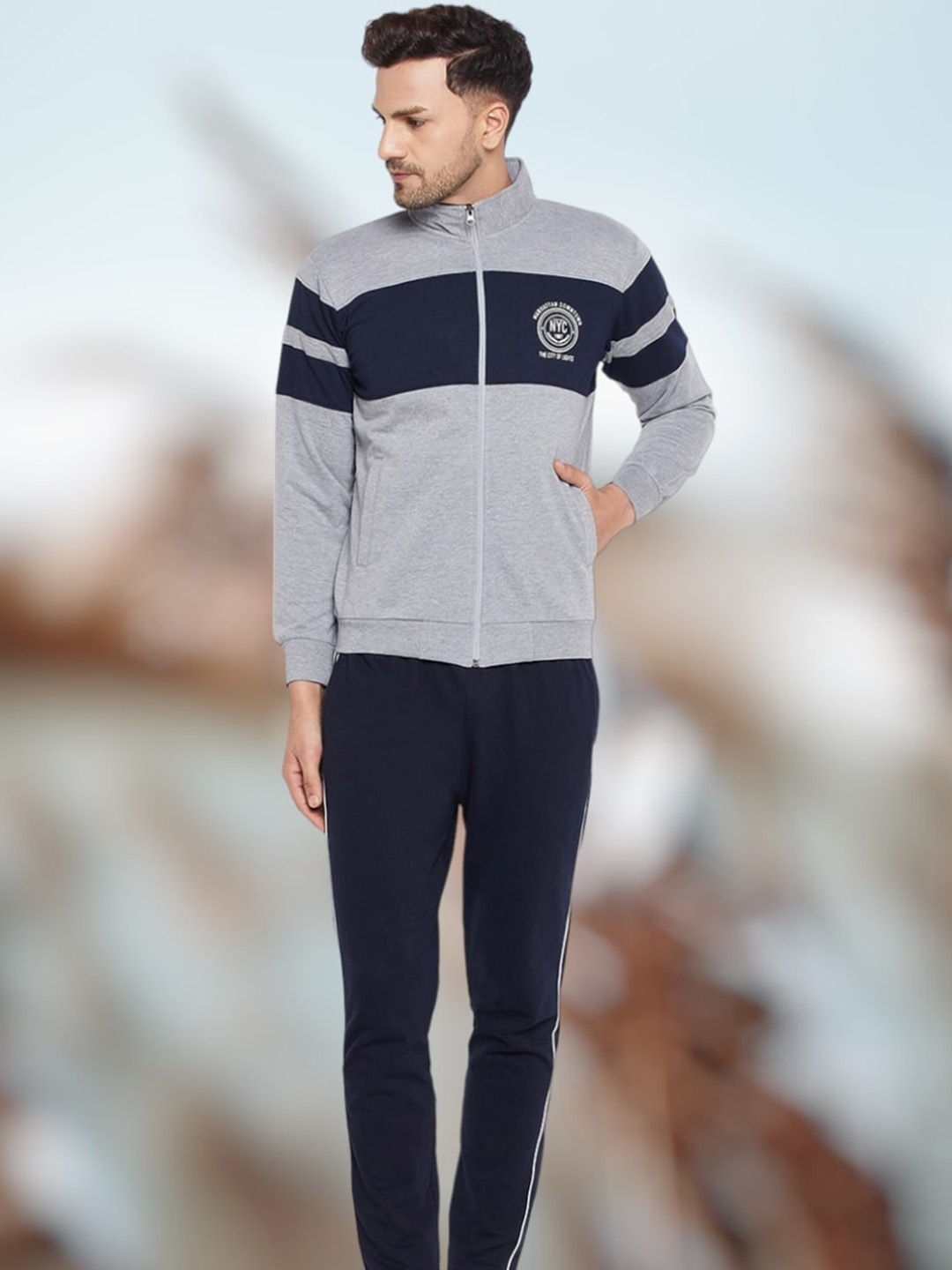 

WILD WEST Colourblocked Mock Collar Fleece Cotton Tracksuit, Grey
