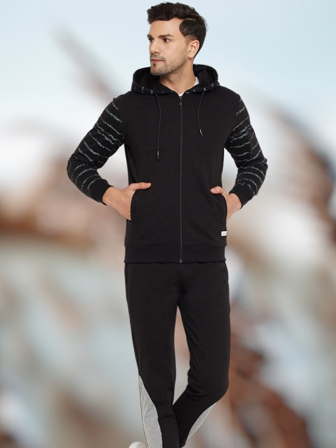 

WILD WEST Hooded Fleece Cotton Tracksuits, Black