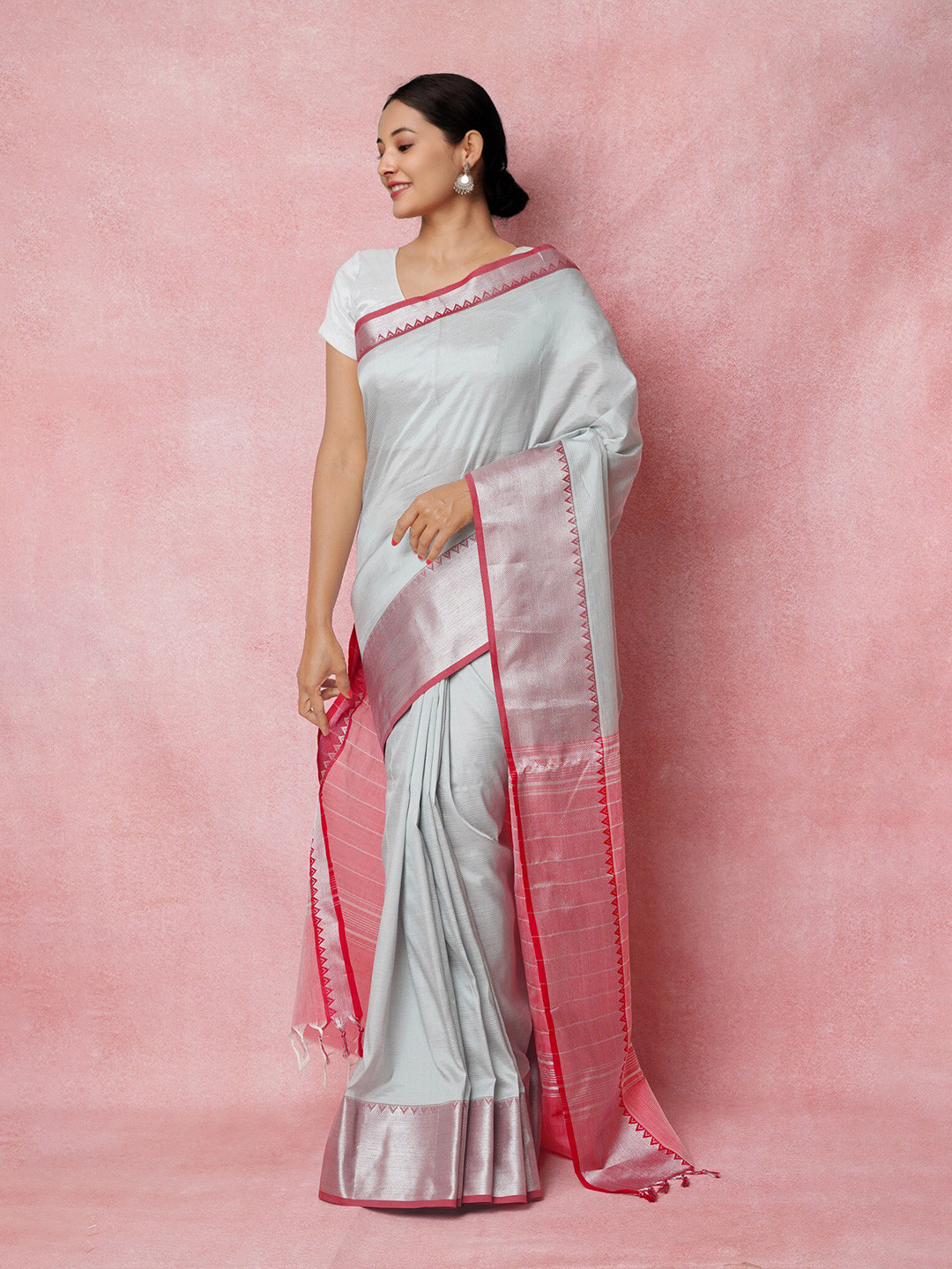 

Unnati Silks Zari Pure Silk Handloom Mangalgiri Saree, Grey