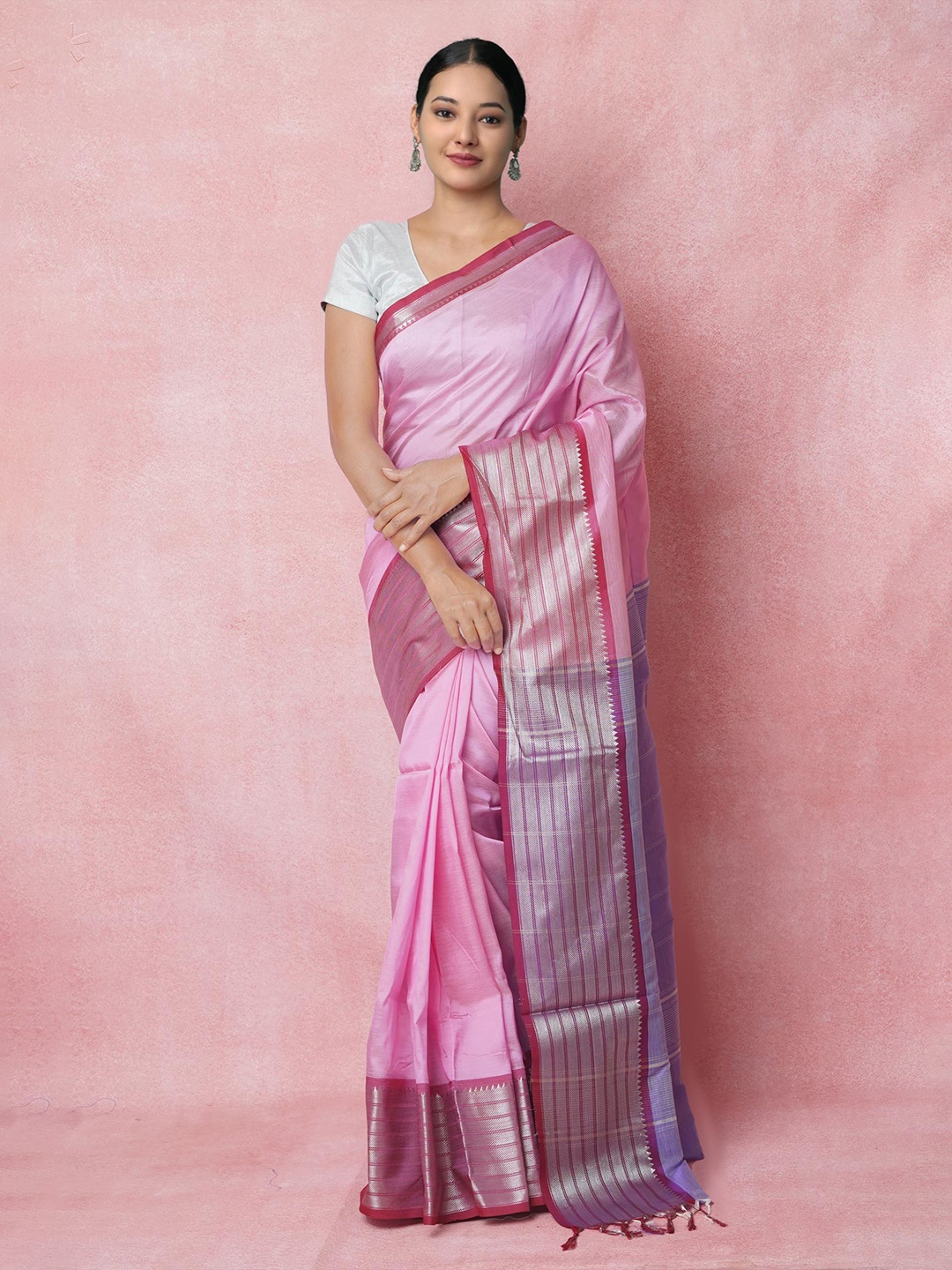 

Unnati Silks Zari Pure Silk Handloom Mangalagiri Saree, Pink