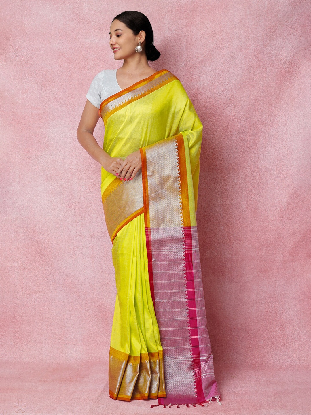 

Unnati Silks Woven Design Pure Silk Mangalagiri Saree, Green