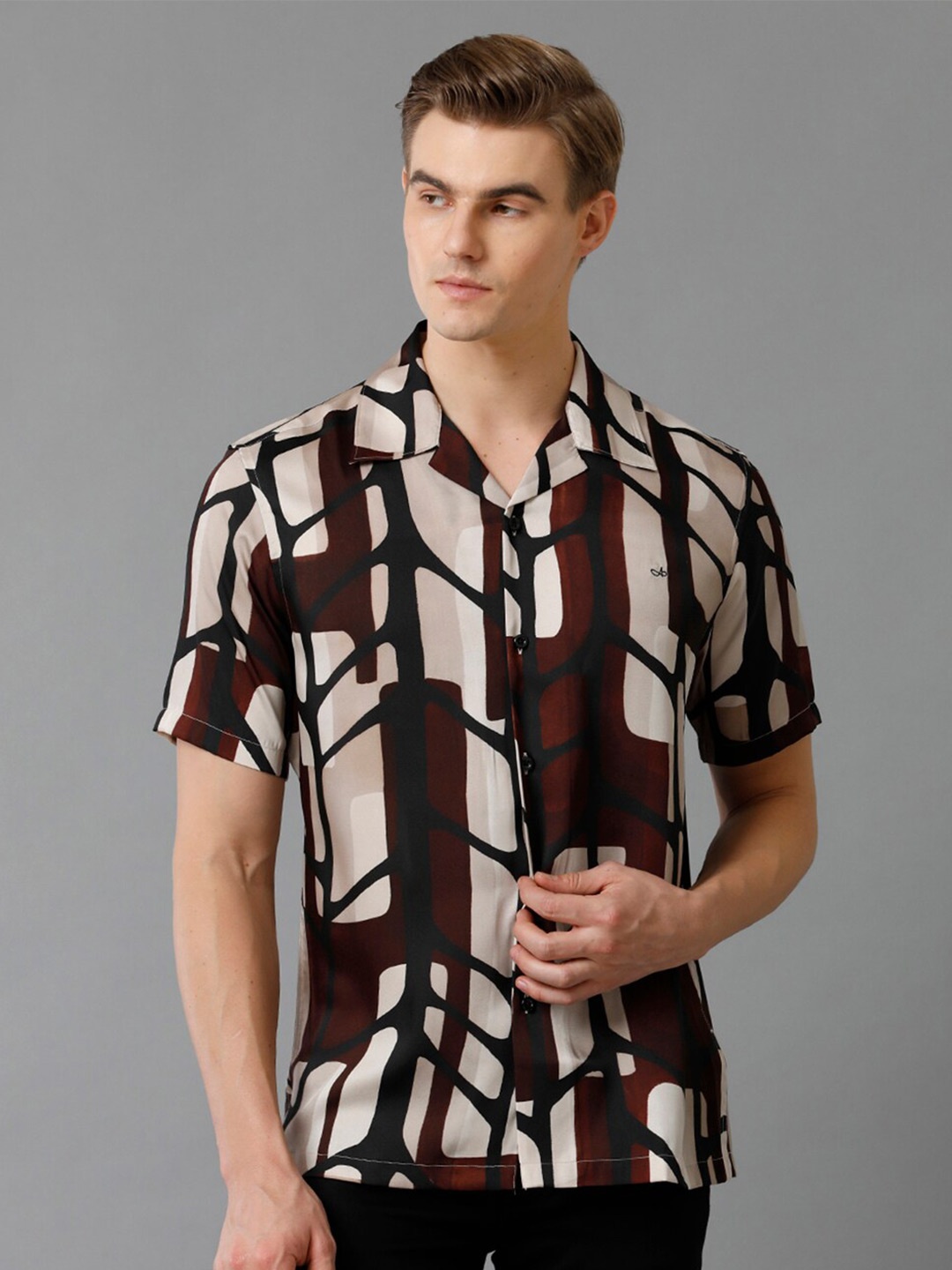 

Aldeno Comfort Geometric Printed Short Sleeves Casual Shirt, Brown