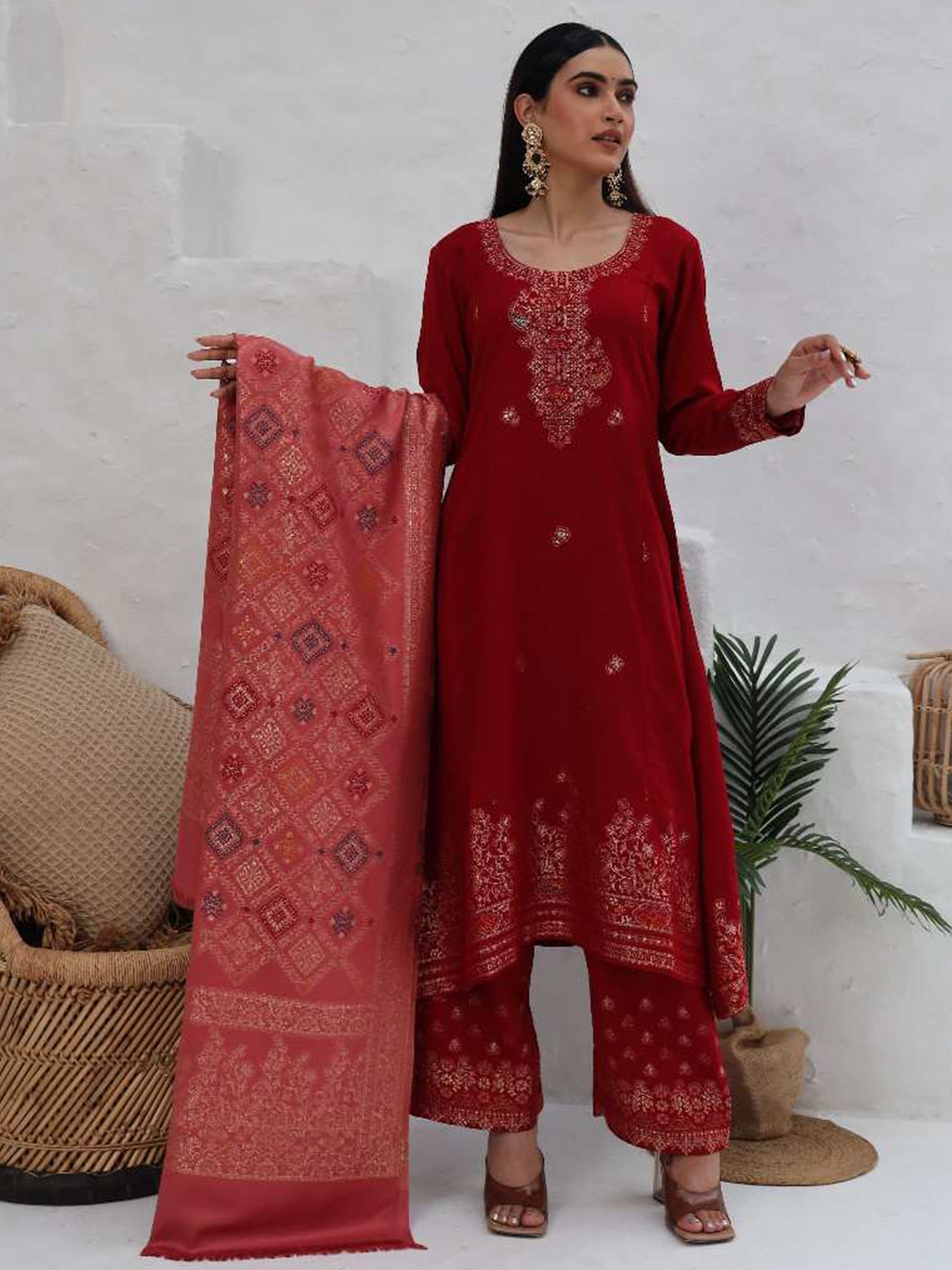 

KIDAR Floral Printed Unstitched Dress Material, Maroon
