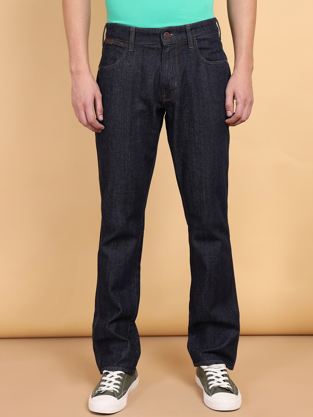 

Wrangler Men Millard Mid Rise Straight Fit Cotton Jeans, Blue