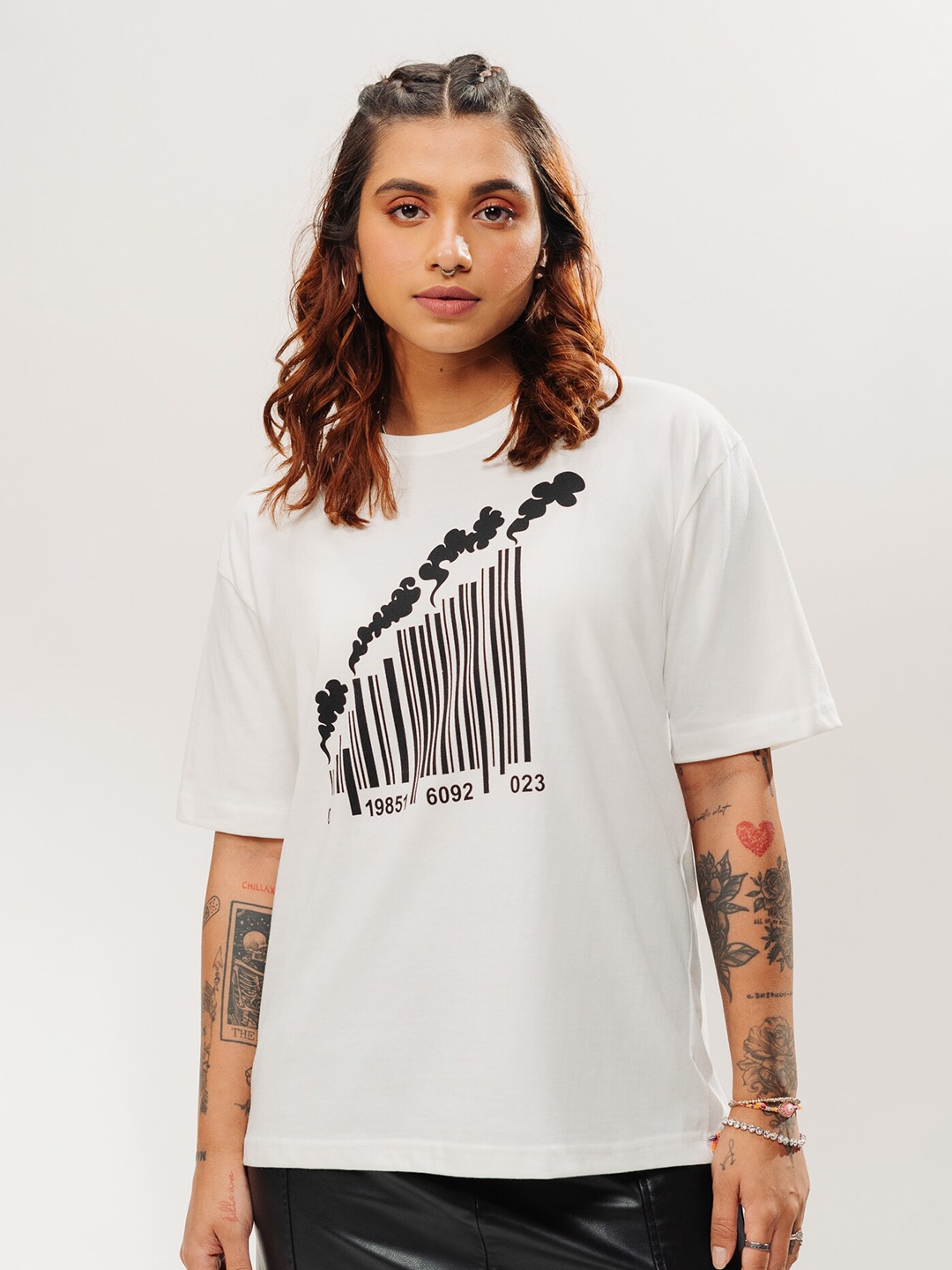 

FREAKINS White Graphic Printed Pure Cotton Relaxed Fit T-shirt