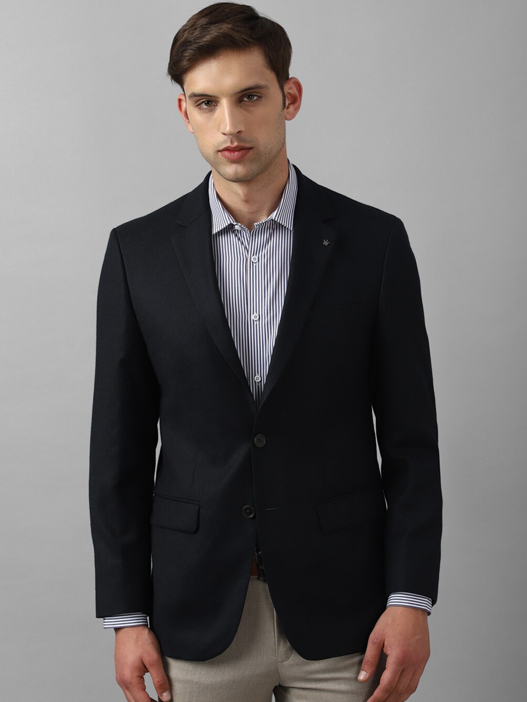 

Louis Philippe Woolen Single-Breasted Formal Blazer, Black
