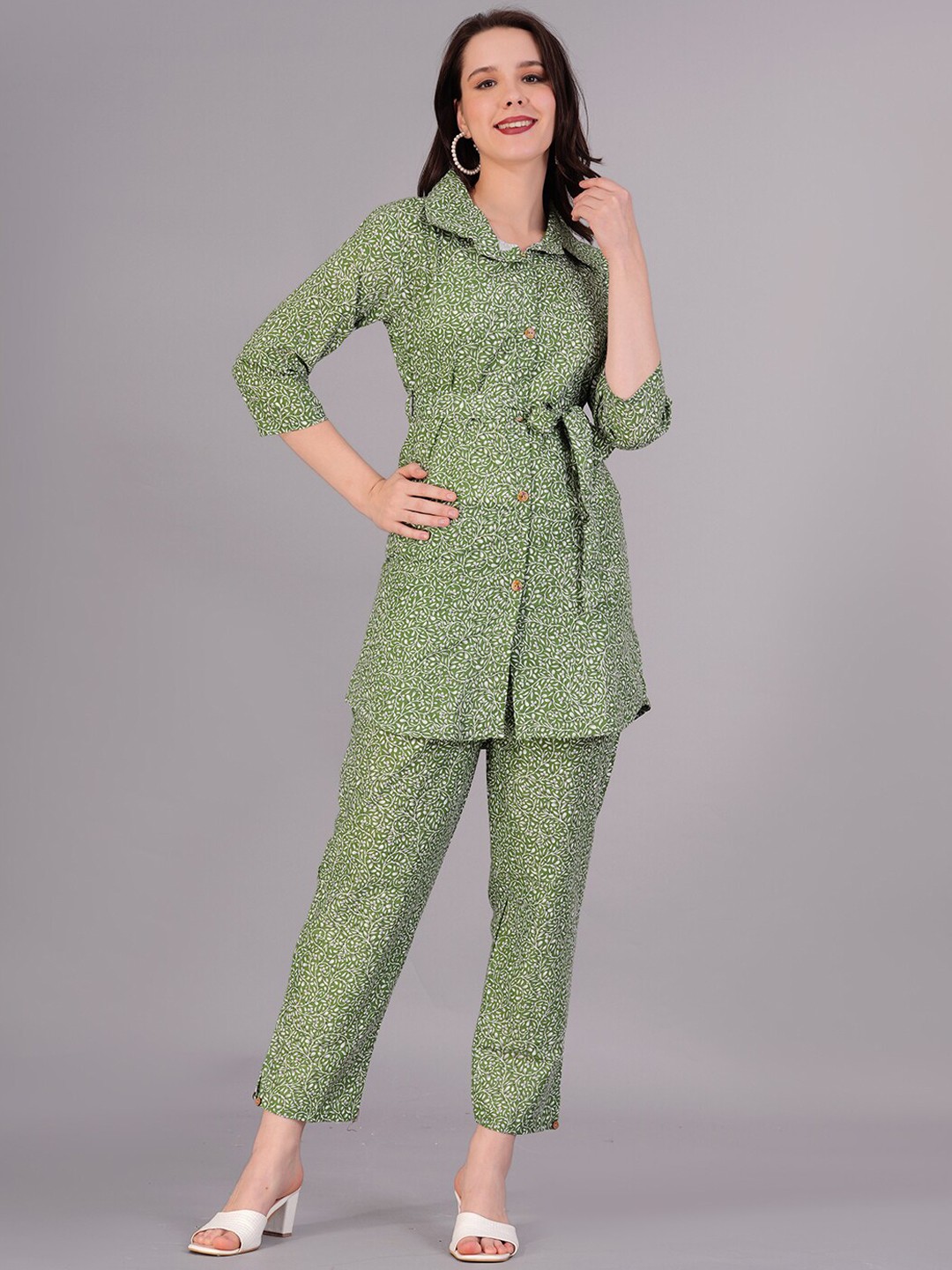 

JC4U Floral Printed Shirt Collar Pure Cotton Kurti & Trousers, Green