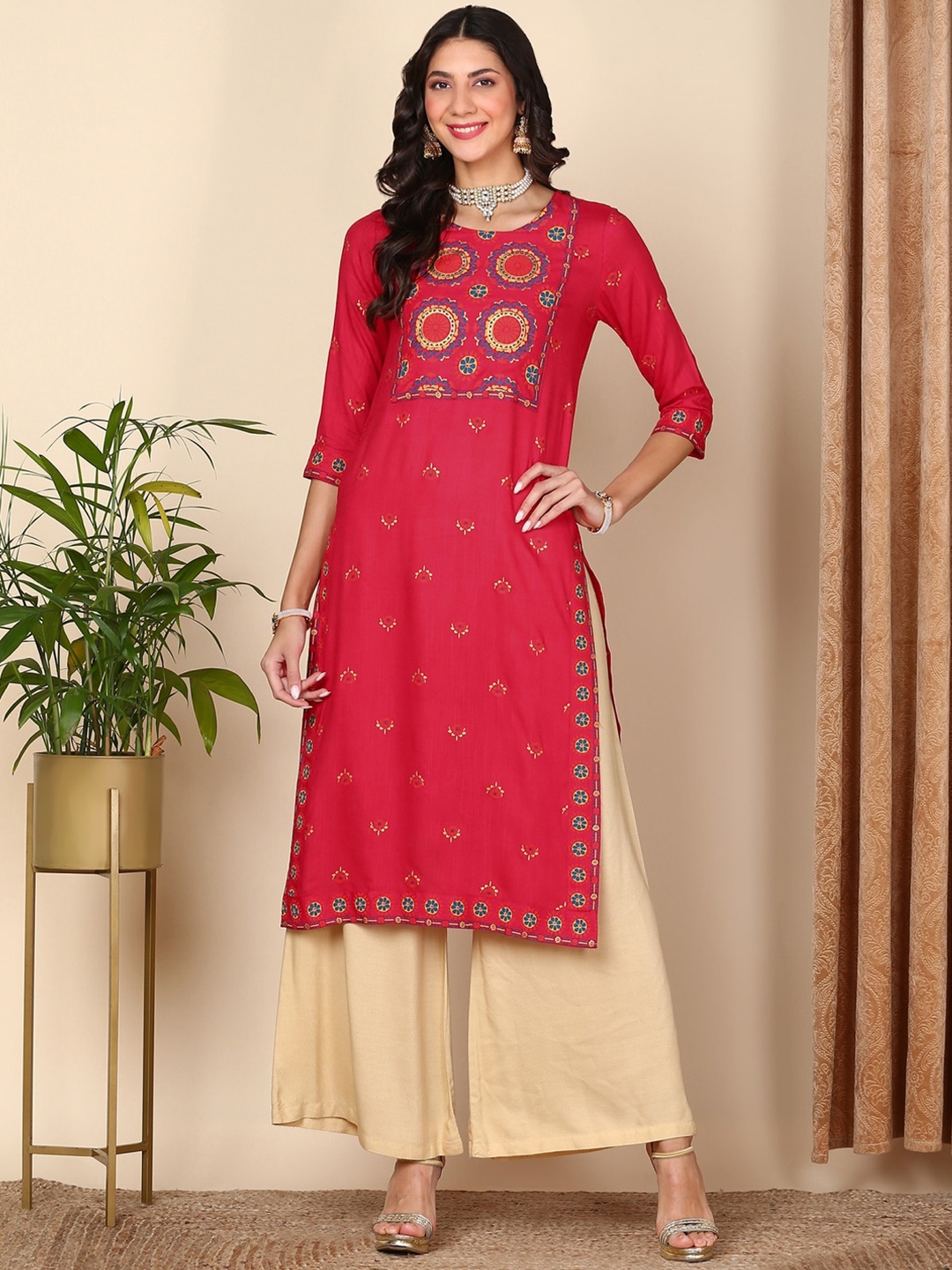 

HERE&NOW Fuchsia Ethnic Motifs Printed Straight Kurta