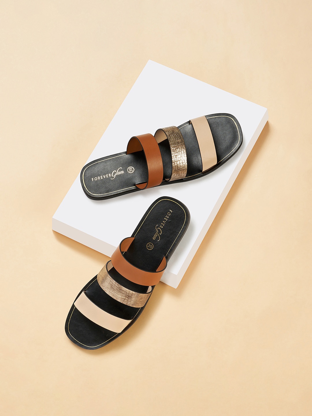 

Forever Glam by Pantaloons Colourblocked Open Toe Flats, Cream