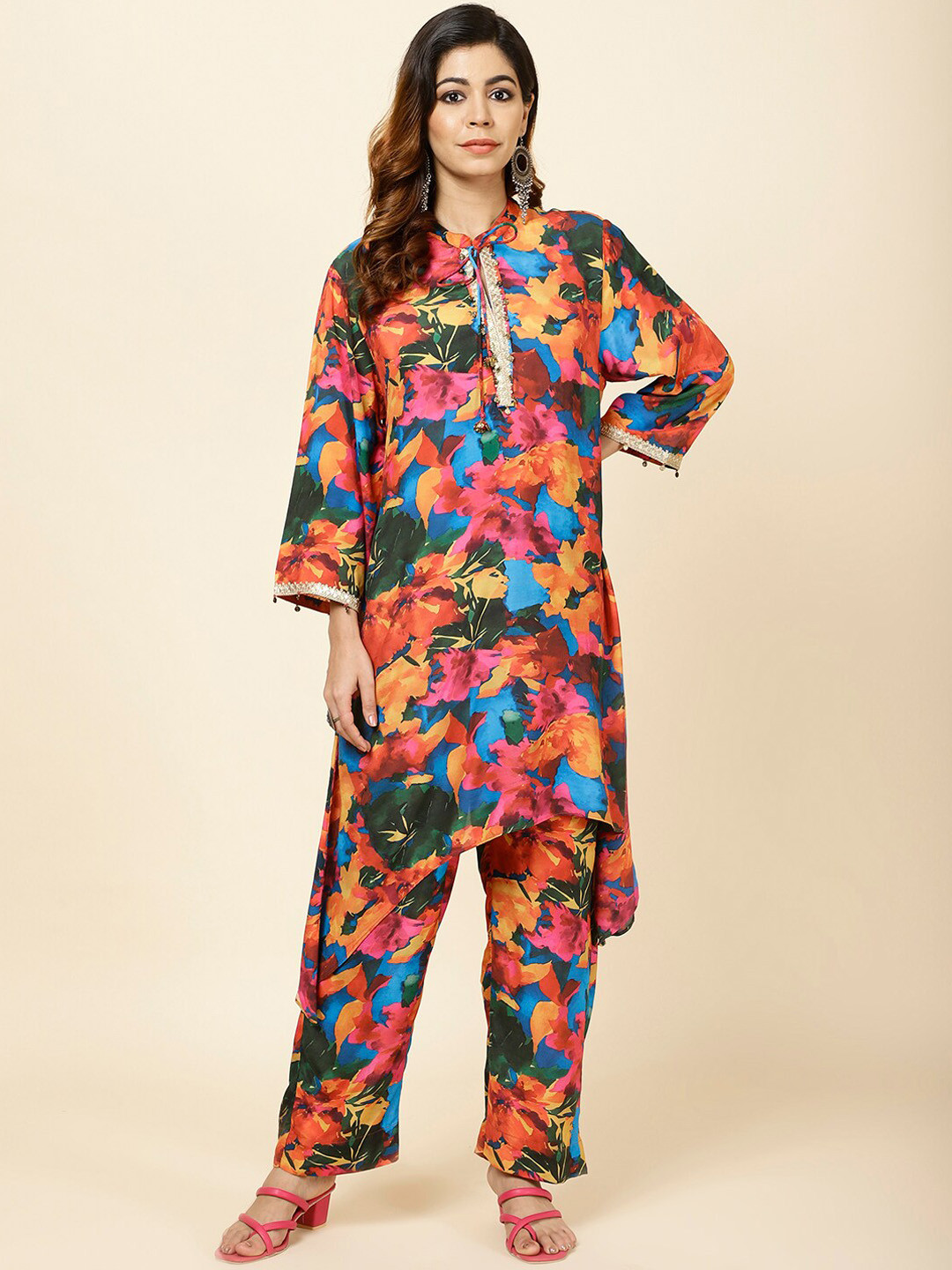 

Meena Bazaar Abstract Printed Art Silk Kurta With Trousers, Orange