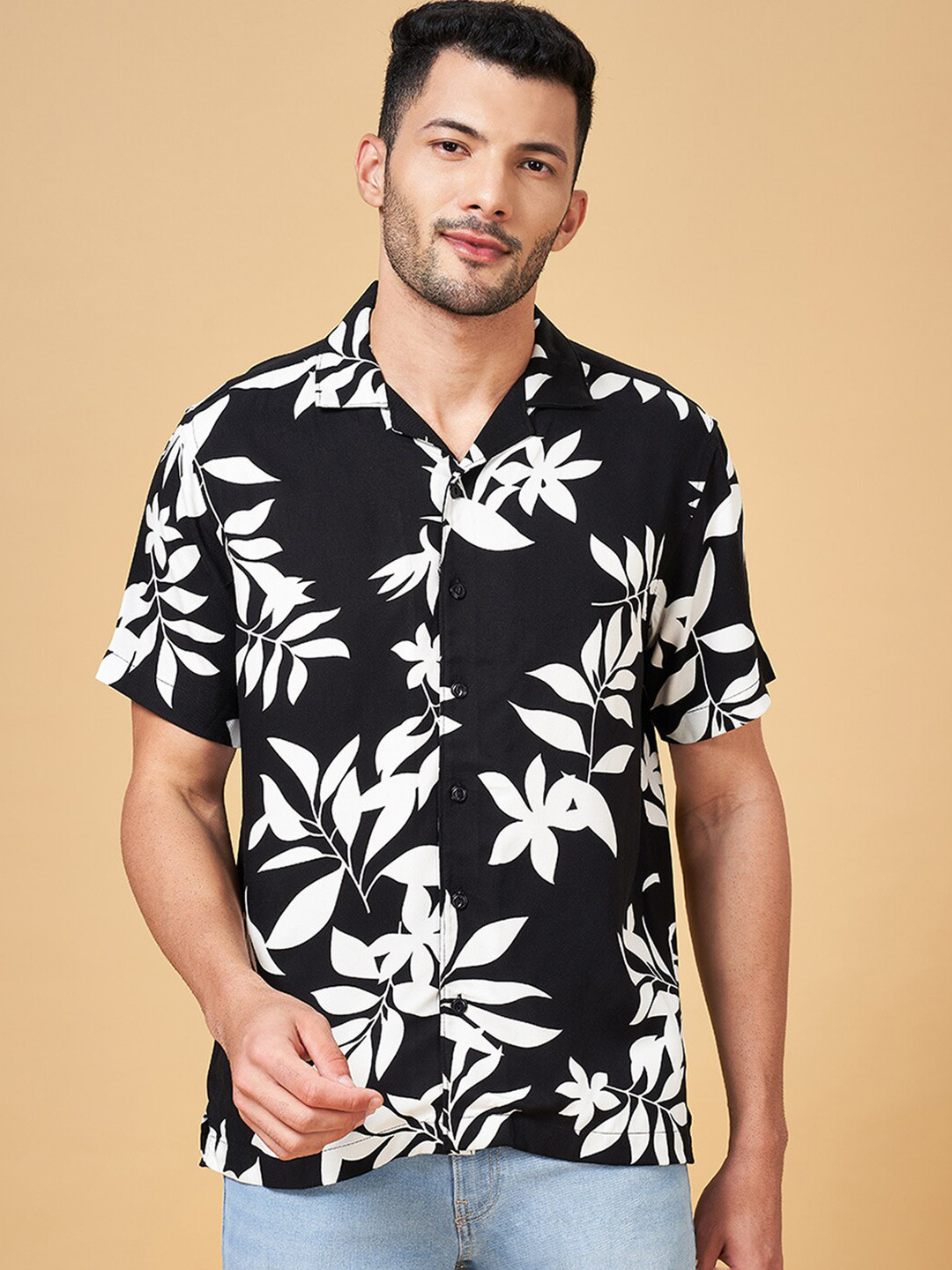 

People Black Floral Printed Casual Shirt