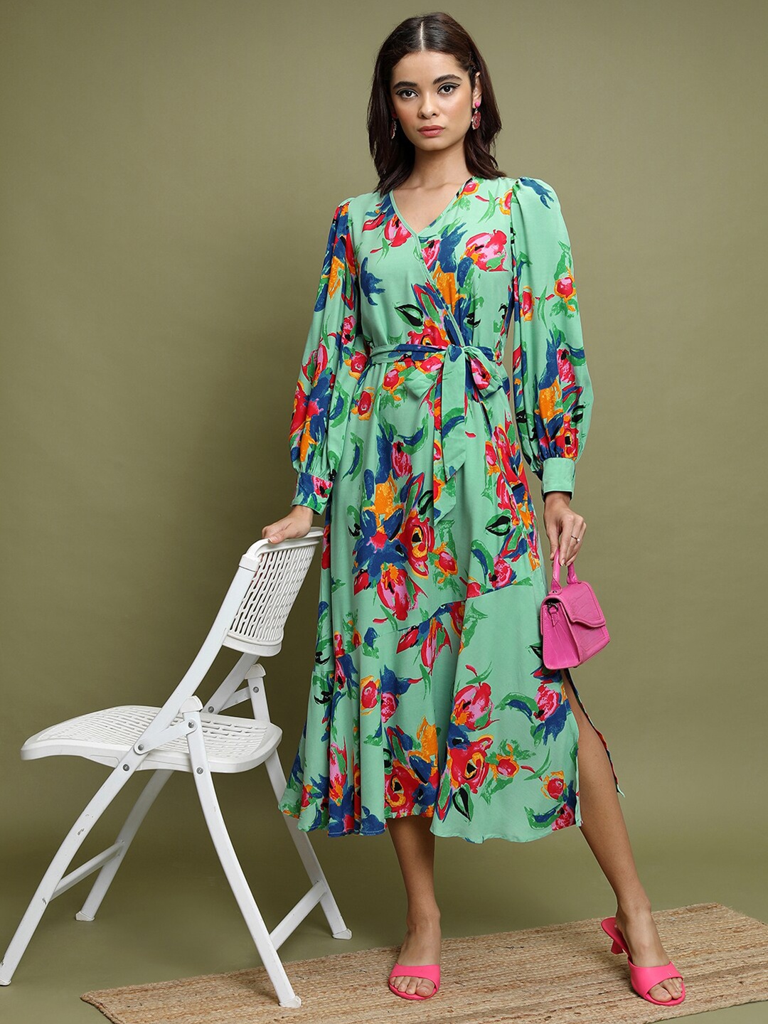 

Vishudh Sea Floral Printed Puff Sleeves Fit & Flare Midi Dress, Sea green