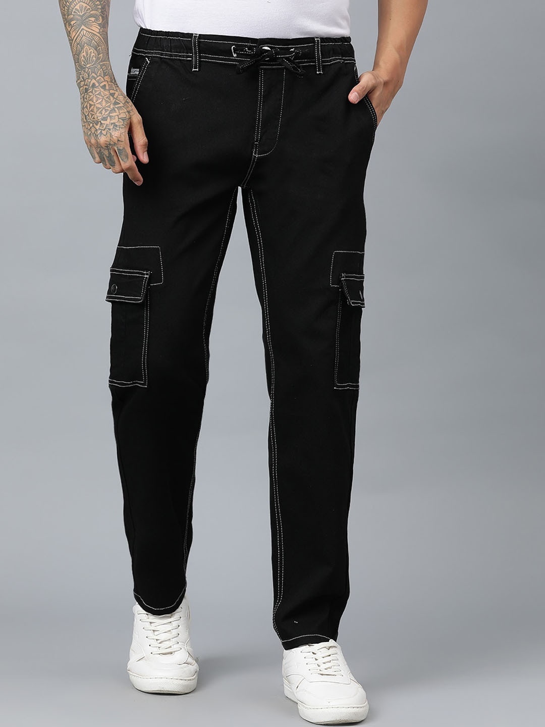 

Code 61 Men Relaxed Fit Low-Rise Clean Look Stretchable Cotton Jeans, Black