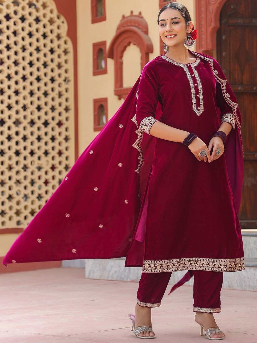 

Yufta Embroidered Straight Regular Velvet Kurta With Trousers & Dupatta, Pink