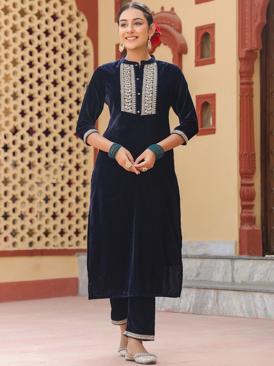 

Yufta Ethnic Motifs Yoke Design Velvet Straight Kurta With Trousers, Navy blue