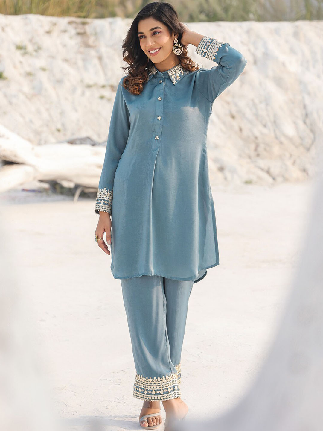 

Yufta Floral Embroidered Pure Silk Tunic With Trousers, Teal
