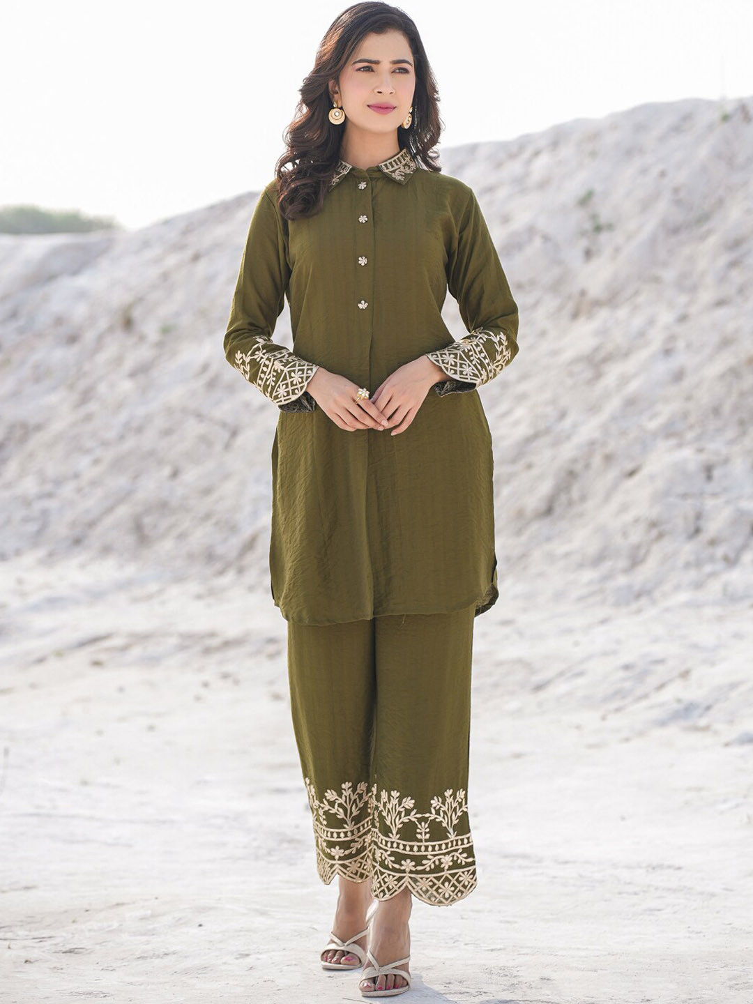 

Yufta Floral Embroidered Pure Silk Straight Tunic with Trousers, Olive