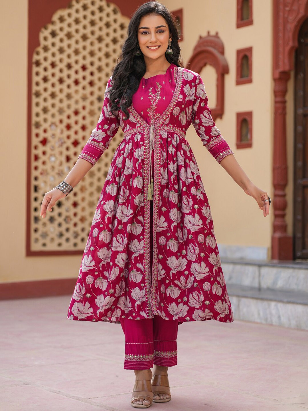 

Yufta Embroidered Crop Top With Trousers & Shrug Ethnic Co Ords, Pink