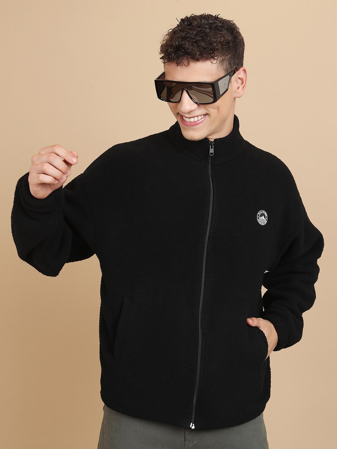 

HIGHLANDER Oversized Mock Collar Drop-Shoulder Sleeves Sweatshirt, Black