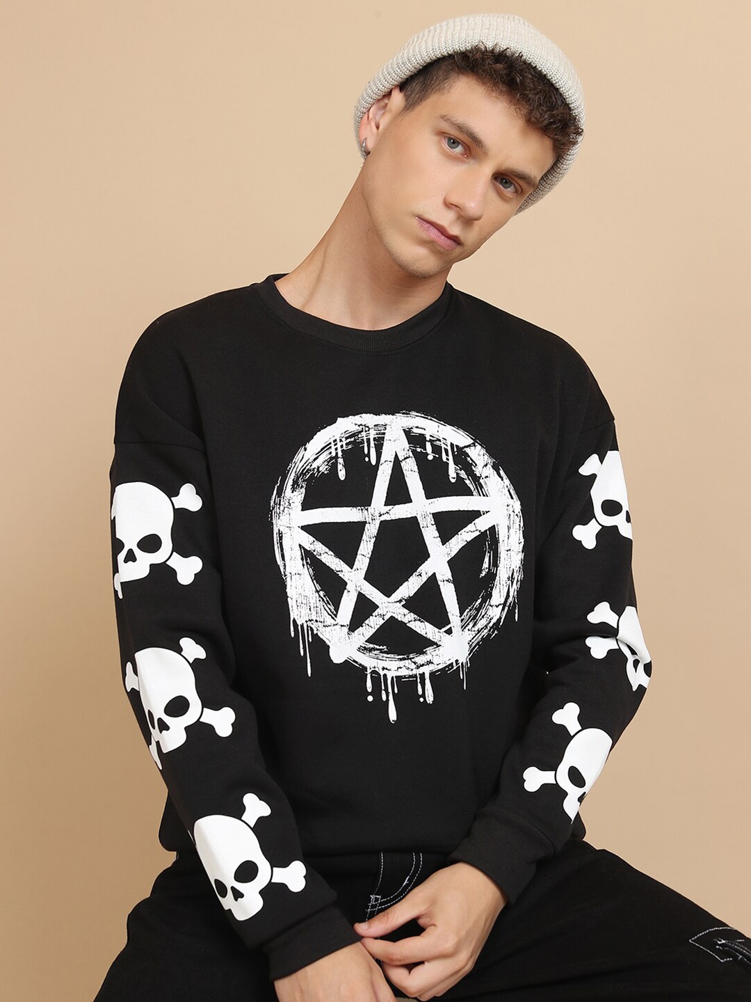 

HIGHLANDER Graphic Printed Oversized Pullover Sweatshirt, Black