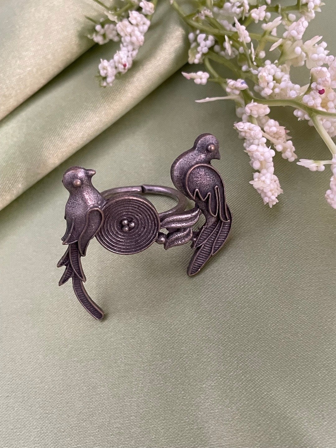 

Digital Dress Room Silver Plated Peacock & Floral Design Finger Ring