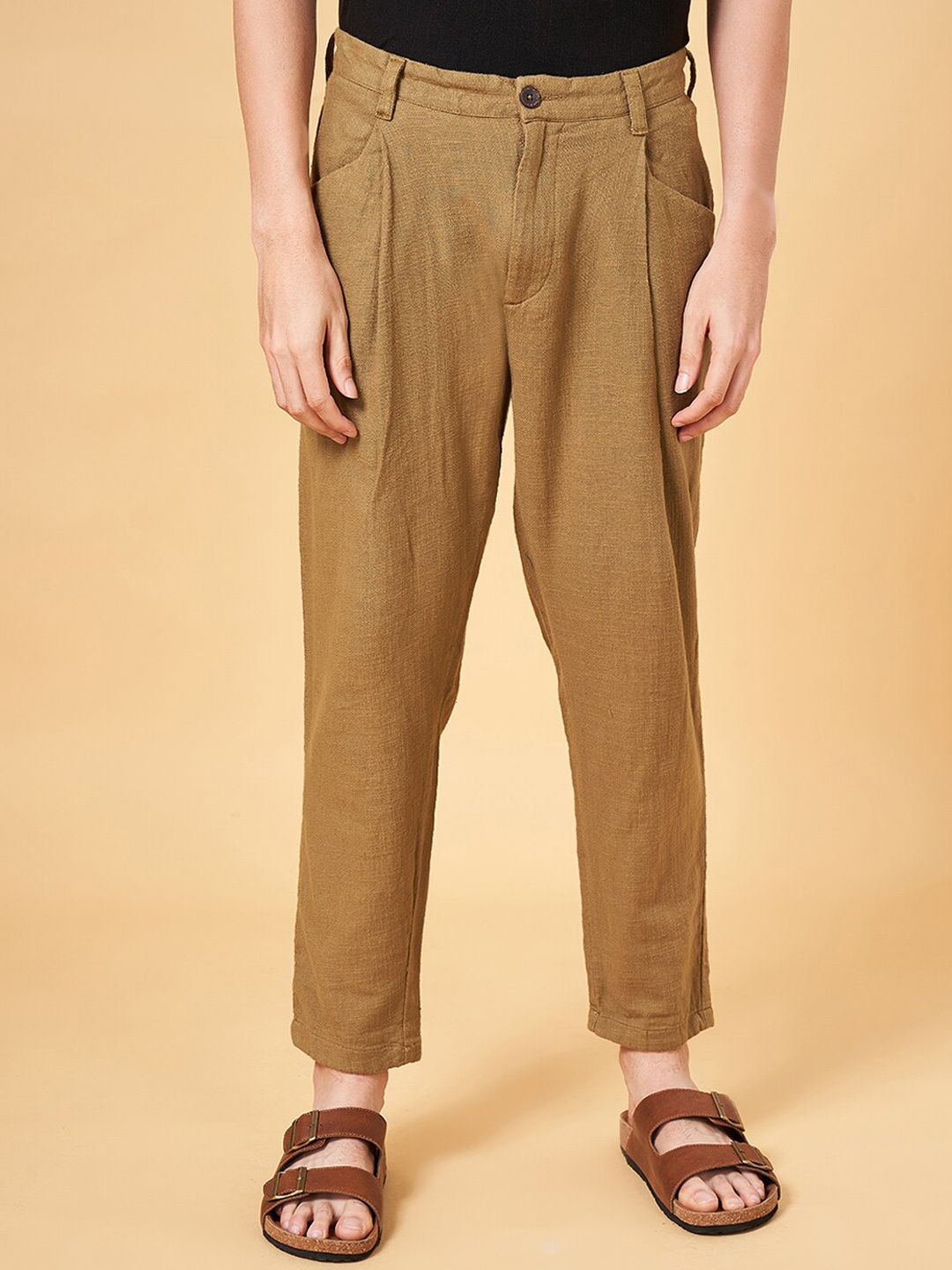 

7 Alt by Pantaloons Men Mid-Rise Regular Fit Cotton Trousers, Olive