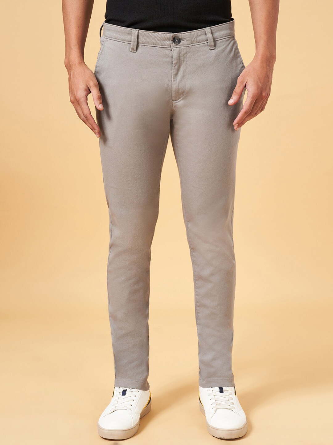 

BYFORD by Pantaloons Men Slim Fit Low-Rise Chinos Trouser, Grey
