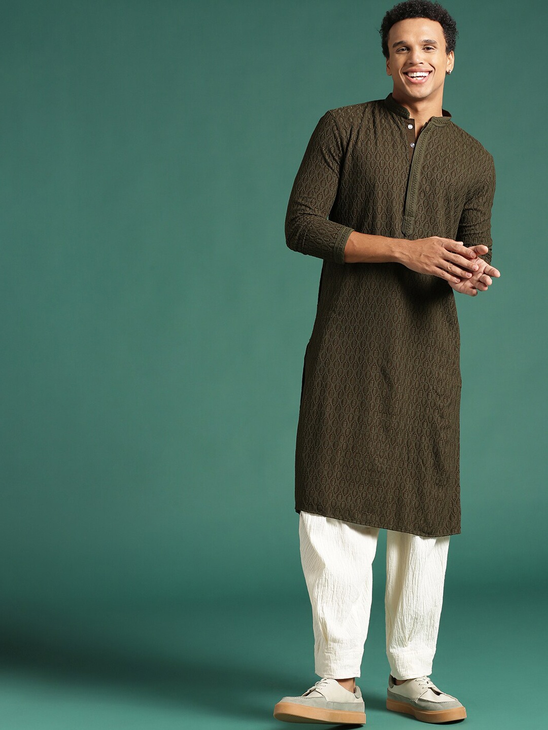 

Sangria Olive Green Ethnic Motifs Embroidered Chikankari Cotton Kurta