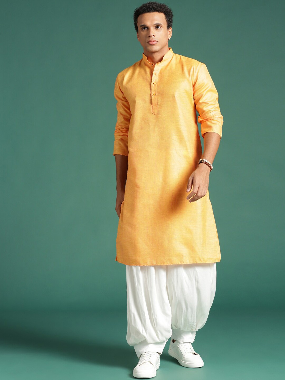 

Sangria Band Collar Straight Kurta, Orange