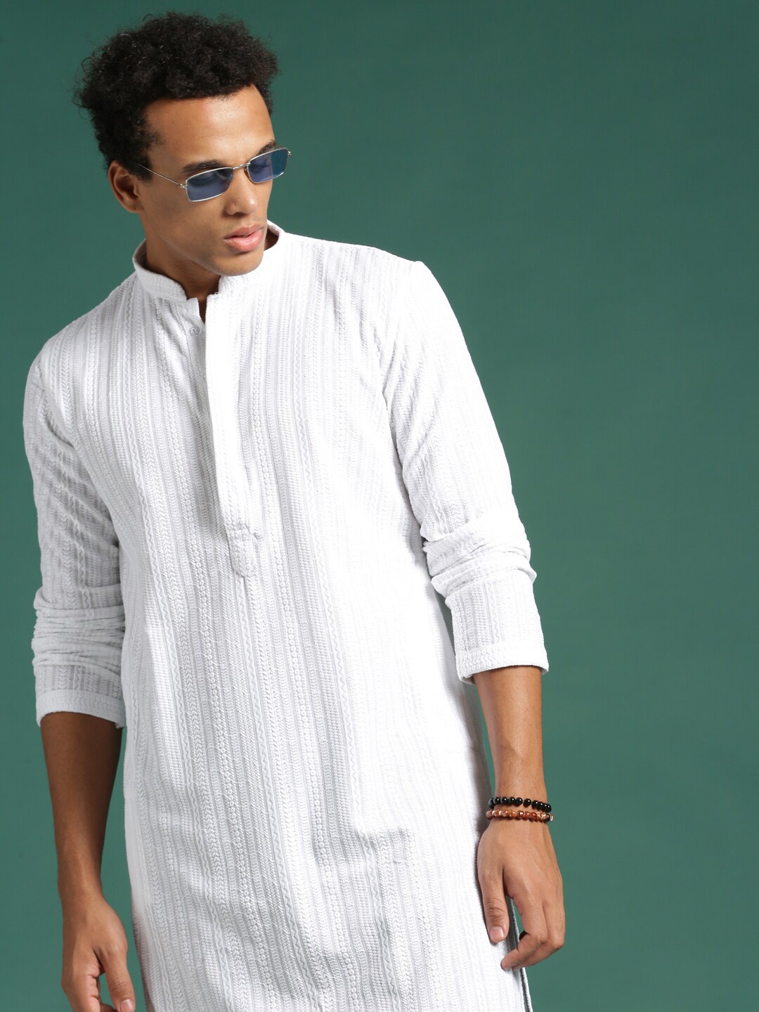 

Sangria Embroidered Chikankari Straight Cotton Kurta, White