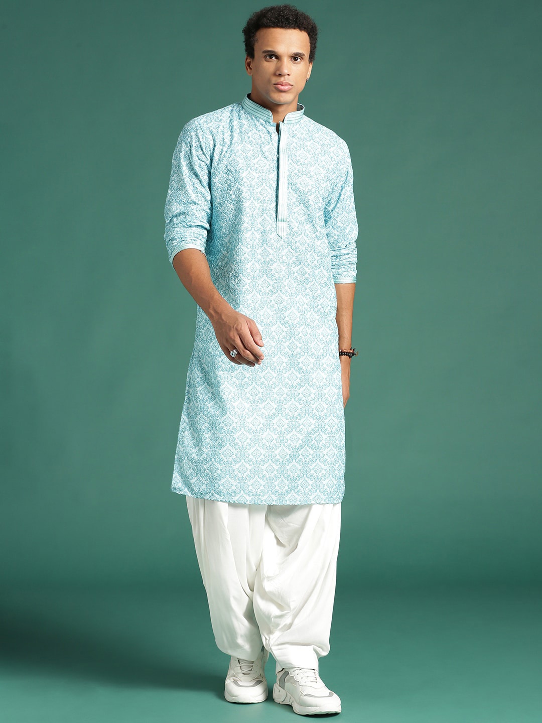 

Sangria Ethnic Motifs Embroidered Sequinned Chikankari Regular Cotton Kurta, Blue