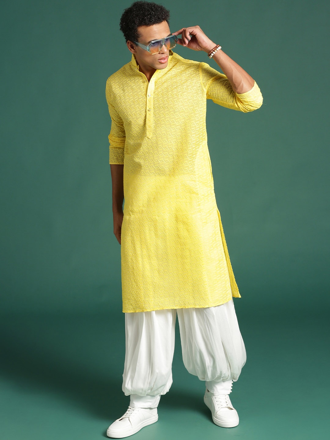 

Sangria Ethnic Motifs Chikankari Embroidered Regular Cotton Kurta, Yellow