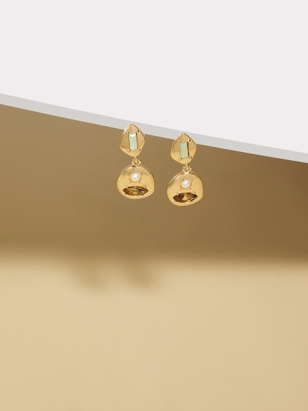 

AMI Gold-Plated Contemporary Studs Earrings