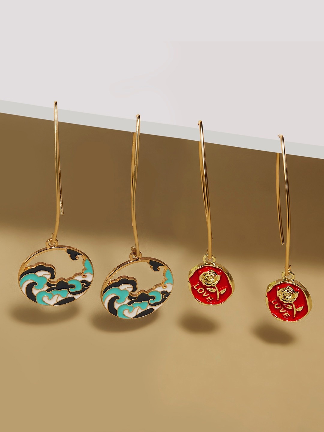 

AMI Set Of 2 Gold-Plated Enamelled Contemporary Drop Earrings
