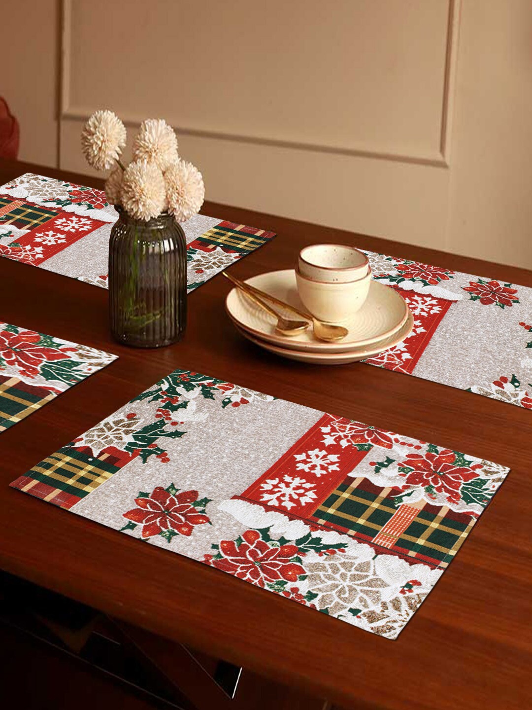 

AVI Living Grey & Red 6 Pieces Christmas Jacquard Woven Rectangle Table Placemats
