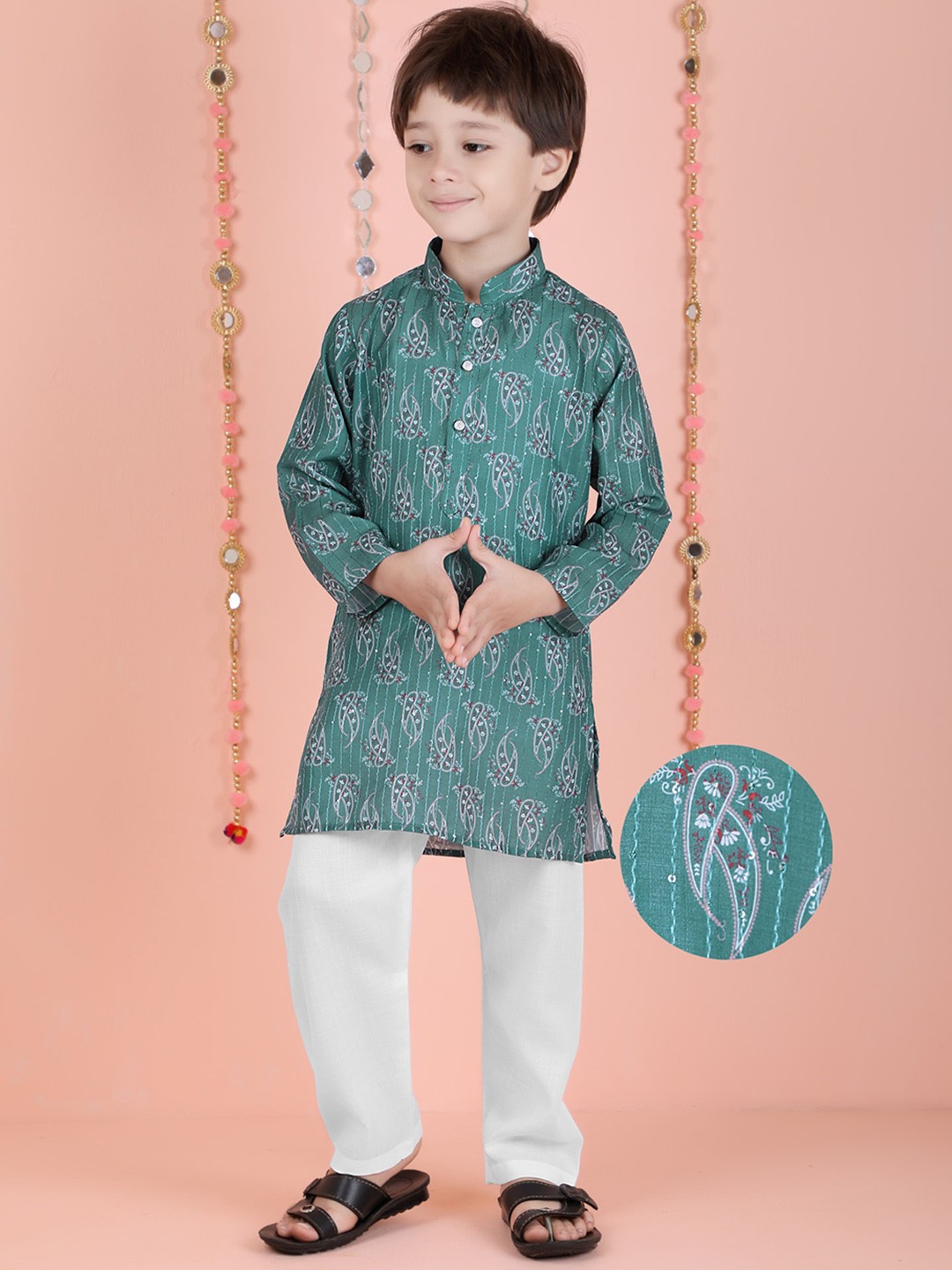 

KIDS FARM Boys Ethnic Motifs Printed Mandarin Collar Sequinned Kurta with Pyjamas, Green