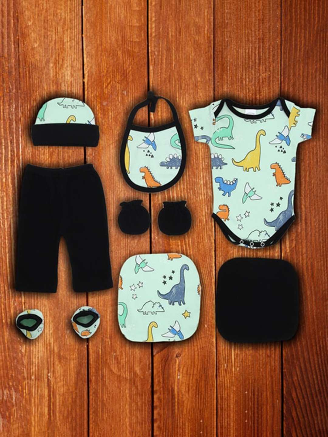 

Grandmas Infants 8-Piece Printed Pure Cotton Baby Apparel Gift Set, Green
