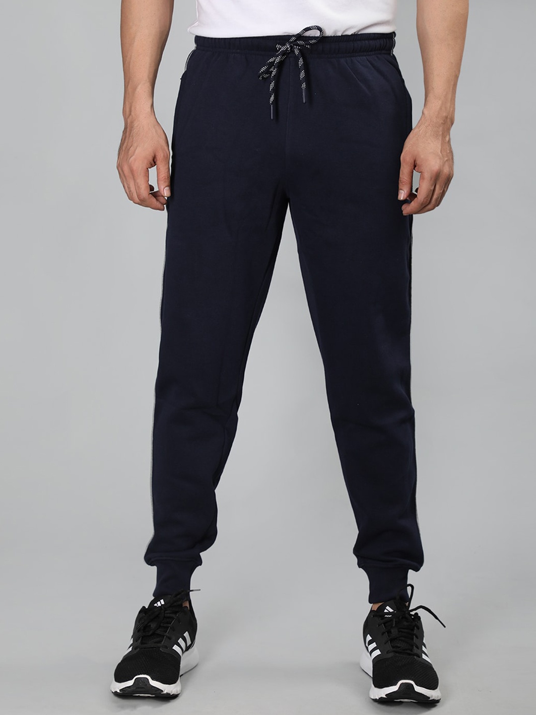 

NEVA Men Cotton Mid-Rise Joggers, Navy blue