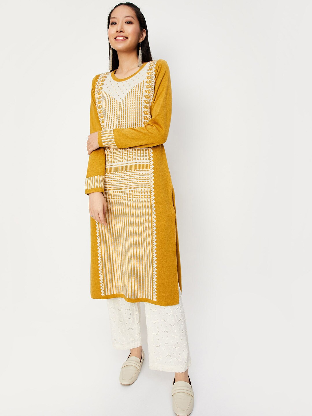 

max Woven Design Round Neck Regular Kurta, Mustard